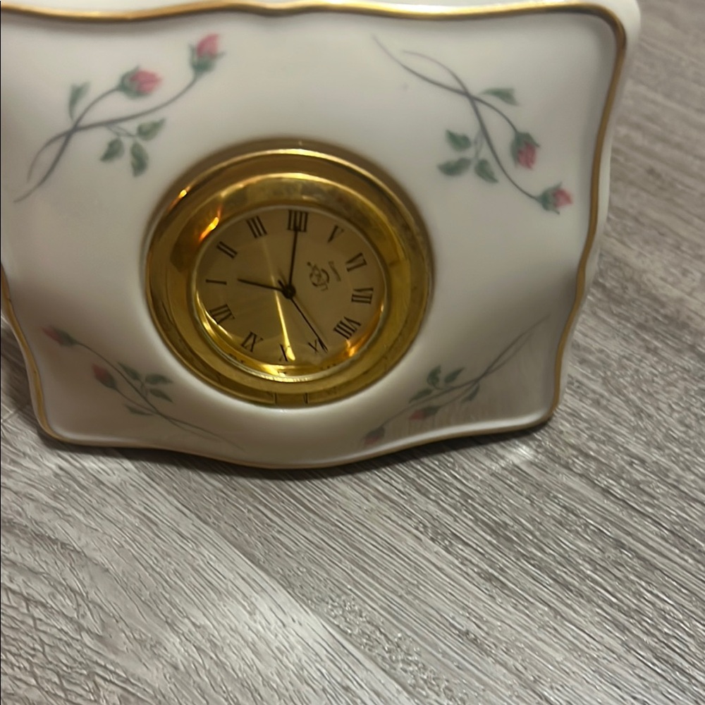 Elegant Gold and White Floral Clock